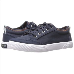 Sperry Deckfin Sneaker